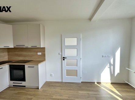 Pronájem bytu, 2+kk, 39 m²