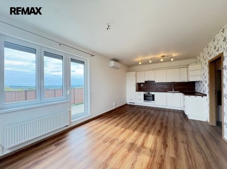 Pronájem bytu, 3+kk, 75 m²