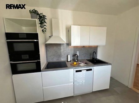 Pronájem bytu, 3+1, 61 m²