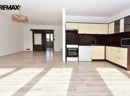 Pronájem bytu, 3+1, 69 m²