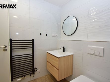 Pronájem bytu, 1+kk, 30 m²