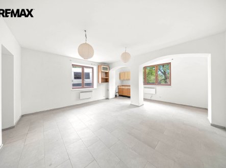 Prodej jiné komerční nemovitosti, 61 m²