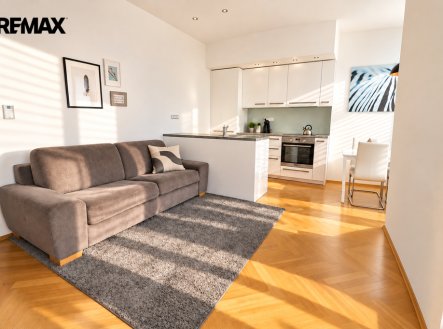 Pronájem bytu, 2+kk, 50 m²