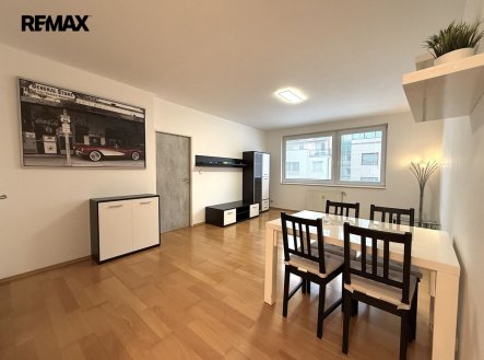 Pronájem bytu, 3+kk, 70 m²