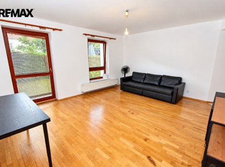 Pronájem bytu, 1+kk, 40 m²