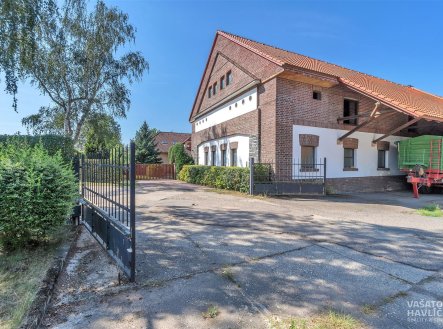 . | Pronájem - skladovací prostor, 413 m²