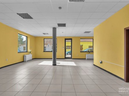 Pronájem obchodní prostory, 57 m²