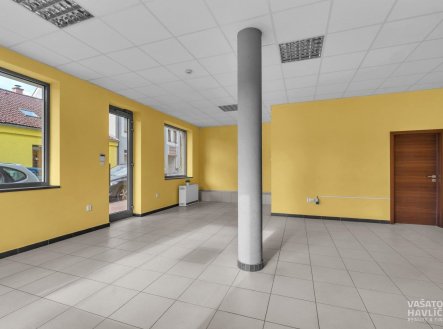 Pronájem obchodní prostory, 57 m²
