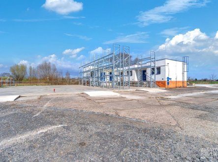 Pronájem skladu, 124 m²