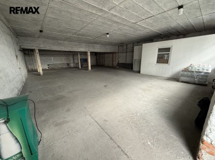 Pronájem skladu, 177 m²