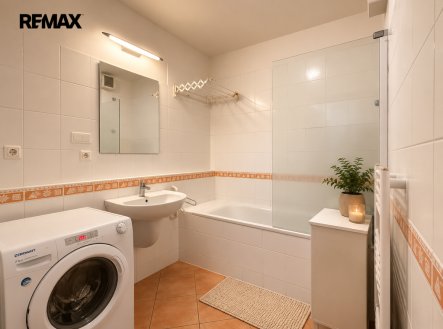 Pronájem bytu, 3+kk, 79 m²