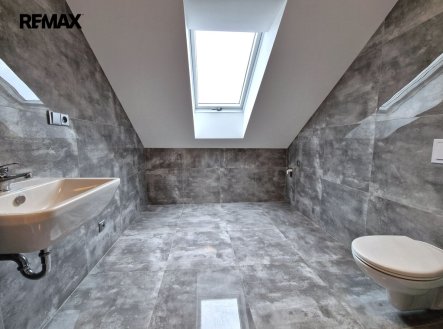 Pronájem bytu, 2+1, 96 m²