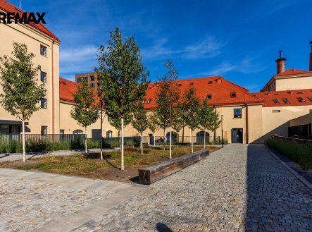 Pronájem bytu, 2+kk, 66 m²