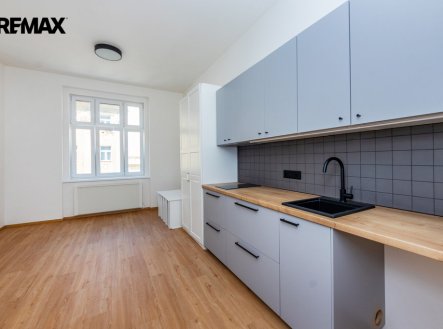 Pronájem bytu, 1+kk, 26 m²