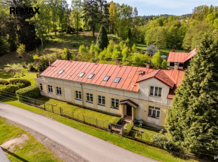 Prodej hotel, 421 m² obrázek