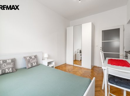 Pronájem bytu, 1+kk, 24 m²