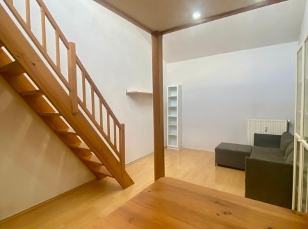 Pronájem bytu, 1+kk, 31 m²