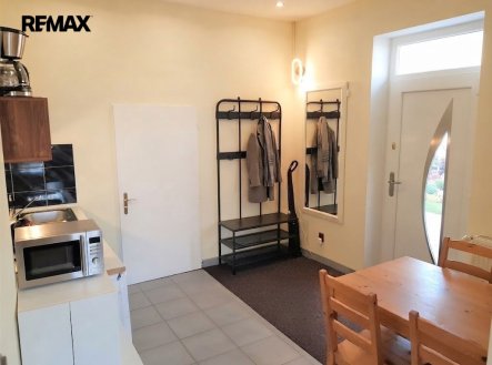 Pronájem bytu, 1+1, 37 m²