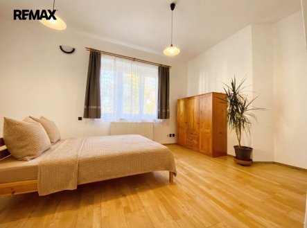 Pronájem bytu, 1+1, 37 m²