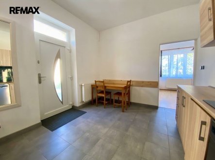 Pronájem bytu, 1+1, 37 m²