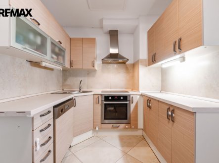 Pronájem bytu, 2+kk, 68 m²