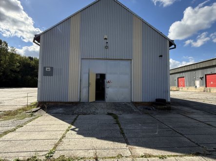 Pronájem skladu, 7 000 m²