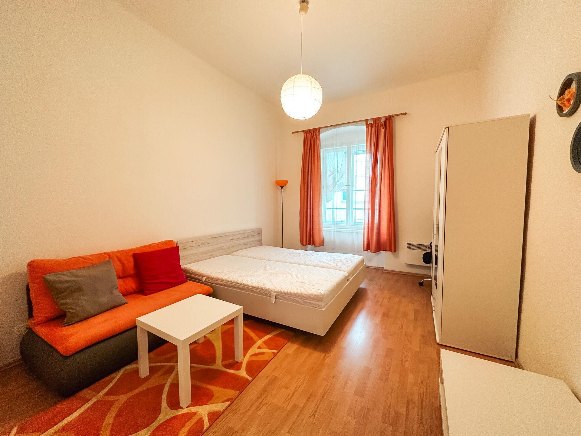 Pronájem bytu 1+1, 30 m2, ul. Jeronýmova, Praha-Žižkov