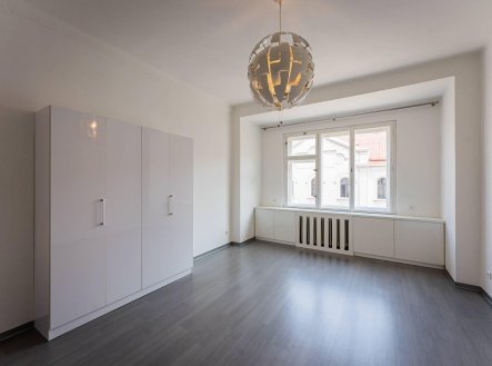 Pronájem bytu, 1+kk, 34 m²