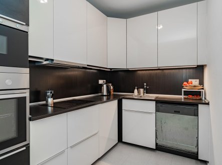 Pronájem bytu, 3+kk, 86 m²
