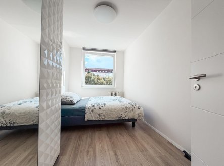 Pronájem bytu, 2+kk, 43 m²