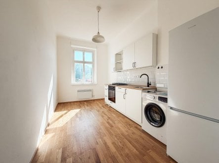 Pronájem bytu, 1+1, 38 m²