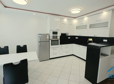Pronájem bytu, 3+kk, 72 m²