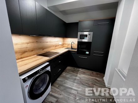 Pronájem bytu, 1+kk, 32 m² obrázek