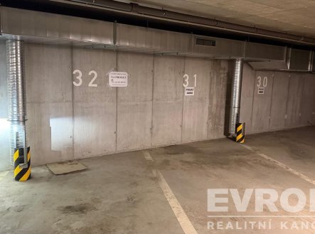Pronájem bytu, 3+kk, 80 m²