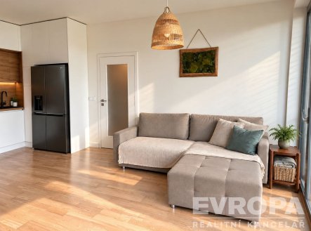 Pronájem bytu, 2+kk, 52 m²