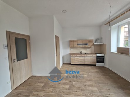 Pronájem bytu, 2+kk, 42 m² obrázek