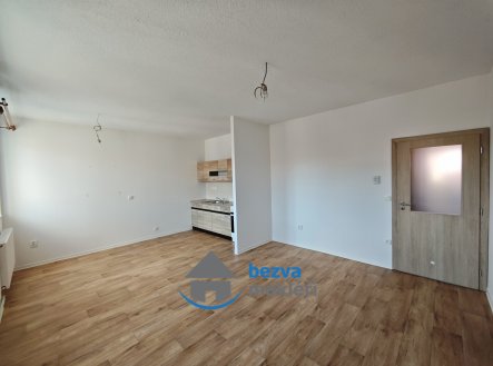 Pronájem bytu, 2+kk, 55 m²