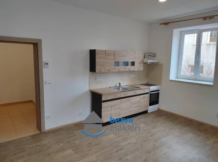 Pronájem bytu, 1+kk, 35 m²