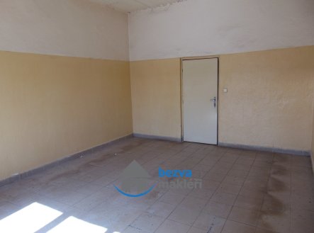 Pronájem komerčního objektu, sklad, 24 m²