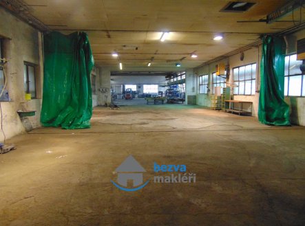 Pronájem komerčního objektu, výroba, 311 m²