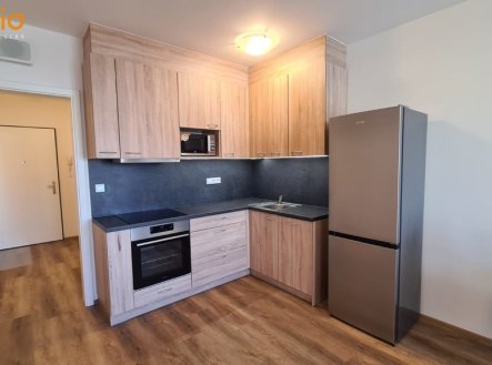 Pronájem bytu, 1+kk, 35 m²