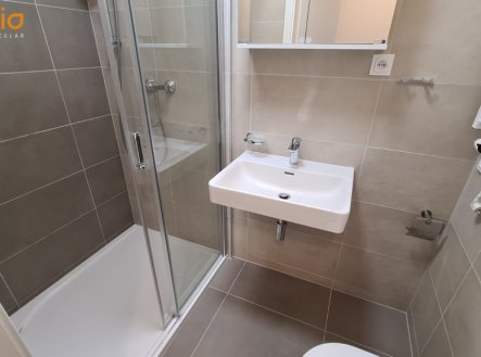 Pronájem bytu, 1+kk, 35 m²