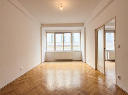Pronájem bytu, 2+1, 80 m² obrázek