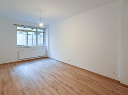 Pronájem bytu, 1+kk, 35 m²