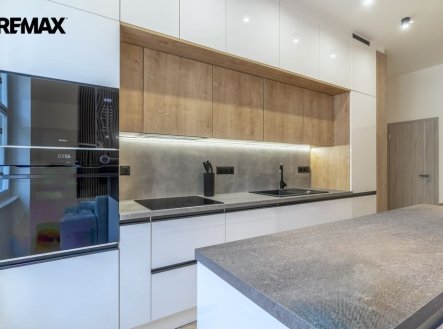 Pronájem bytu, 2+kk, 62 m²
