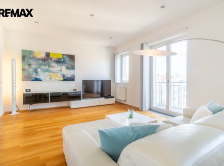 Pronájem bytu, 4+kk, 128 m²