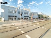 Pronájem kanceláře, 2 800 m²
