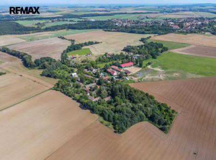 Prodej pozemku pro bydlení, 42 137 m²