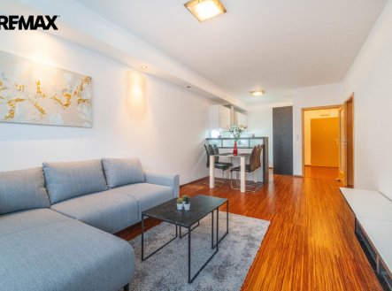 Pronájem bytu, 2+kk, 56 m²