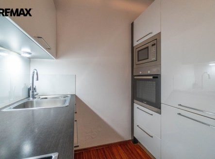 Pronájem bytu, 2+kk, 56 m²